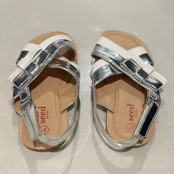 Seed Heritage Patent Bow Sandal - Picture 1 of 4